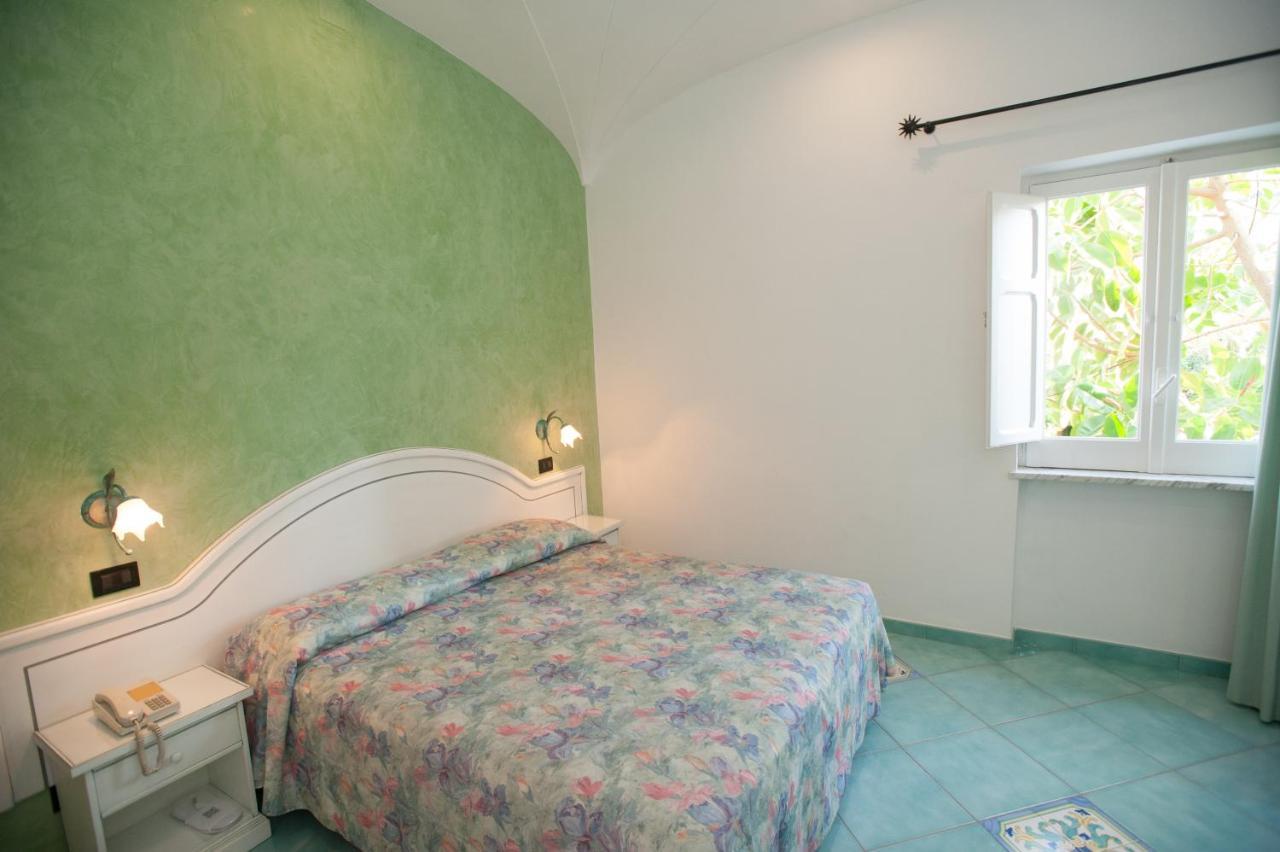 Hotel Villa Sirena - Thermae & Spa Ischia Eksteriør billede