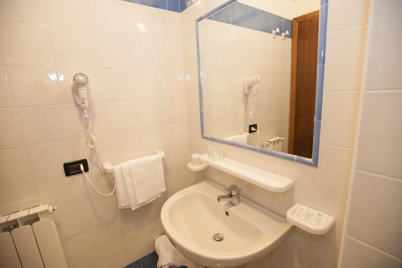 Hotel Villa Sirena - Thermae & Spa Ischia Eksteriør billede