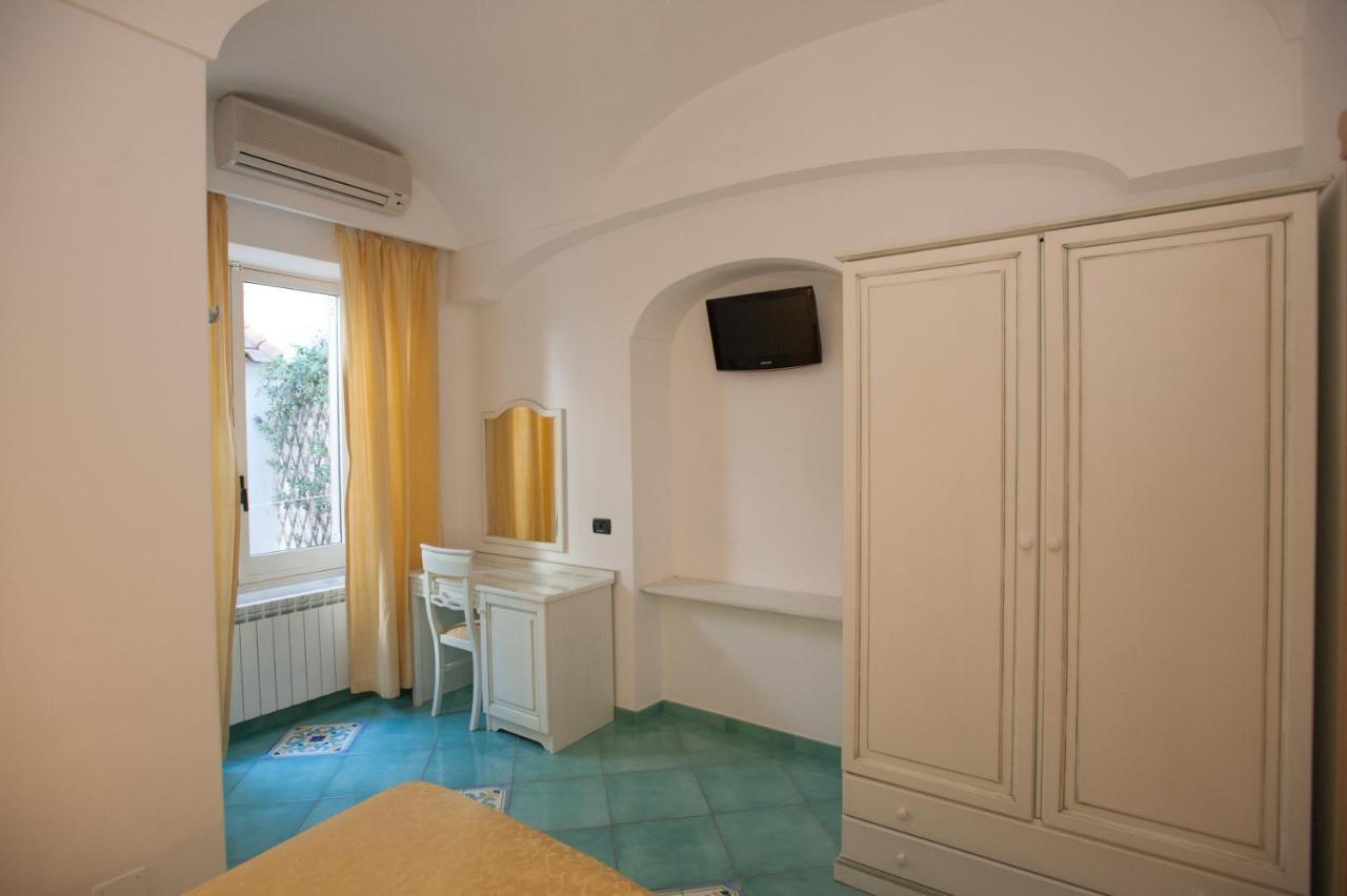 Hotel Villa Sirena - Thermae & Spa Ischia Eksteriør billede