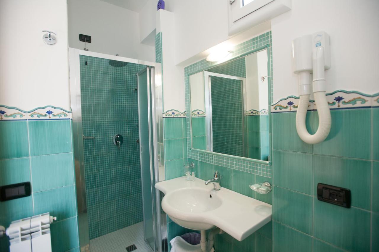 Hotel Villa Sirena - Thermae & Spa Ischia Eksteriør billede