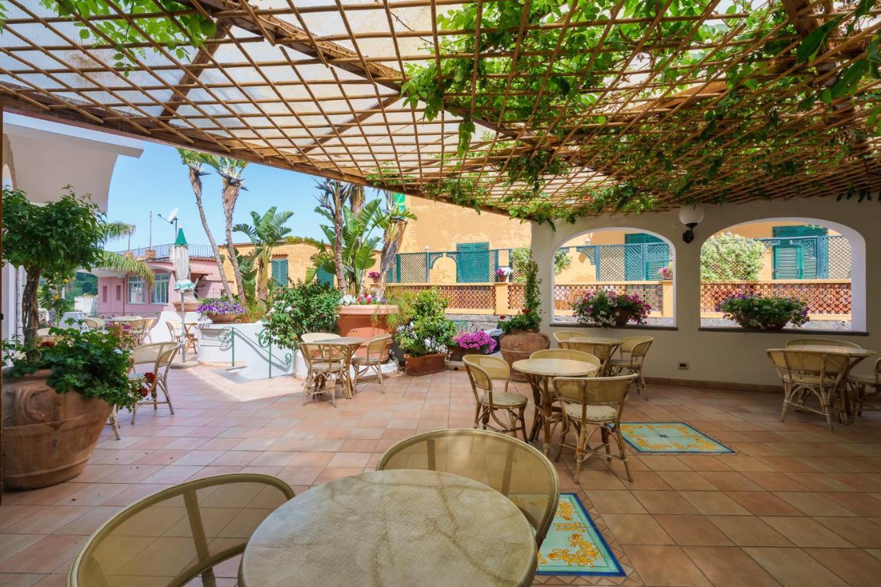 Hotel Villa Sirena - Thermae & Spa Ischia Eksteriør billede